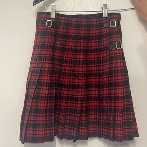 100% Virgin Wool Kilt from Roxburgh of Scotland, 25 inch waist!